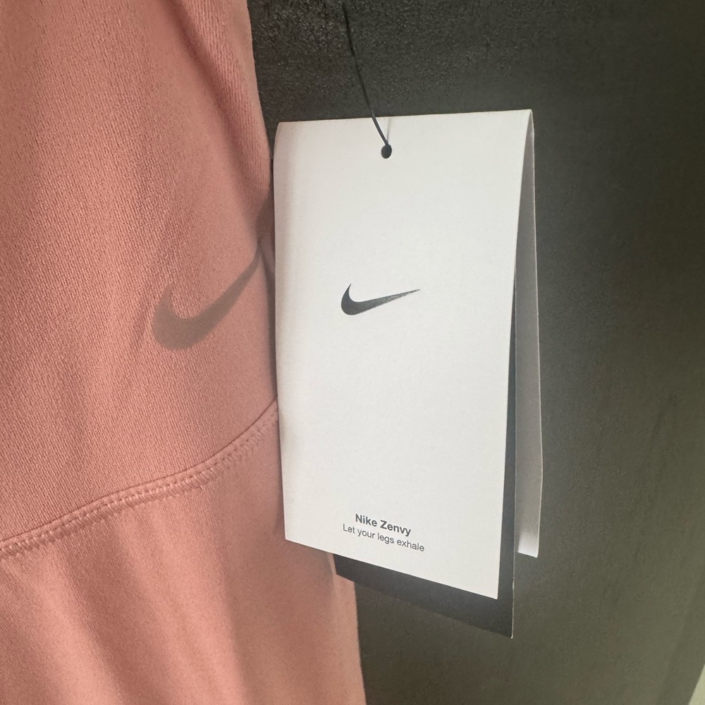 NWT Nike One High-Waisted Flared Leggings - Pink - Size L - Picture 4 of 4